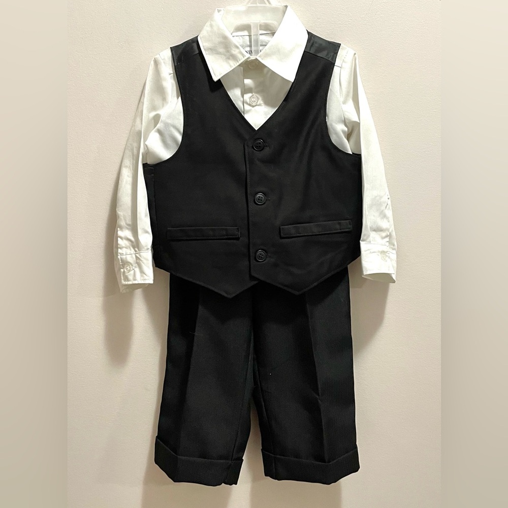 Newberry Suit 18 months